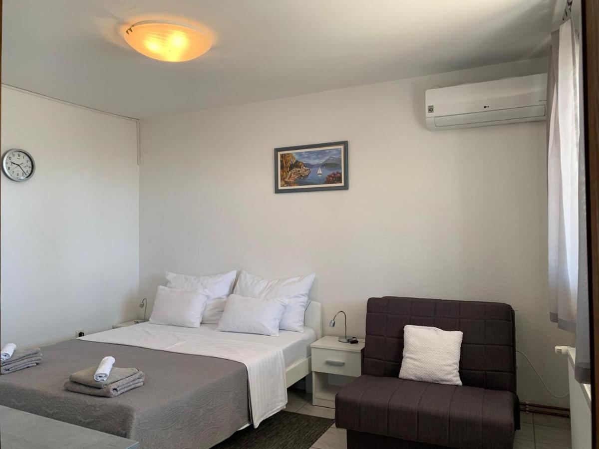 Maestral Suites Sibenik Bagian luar foto