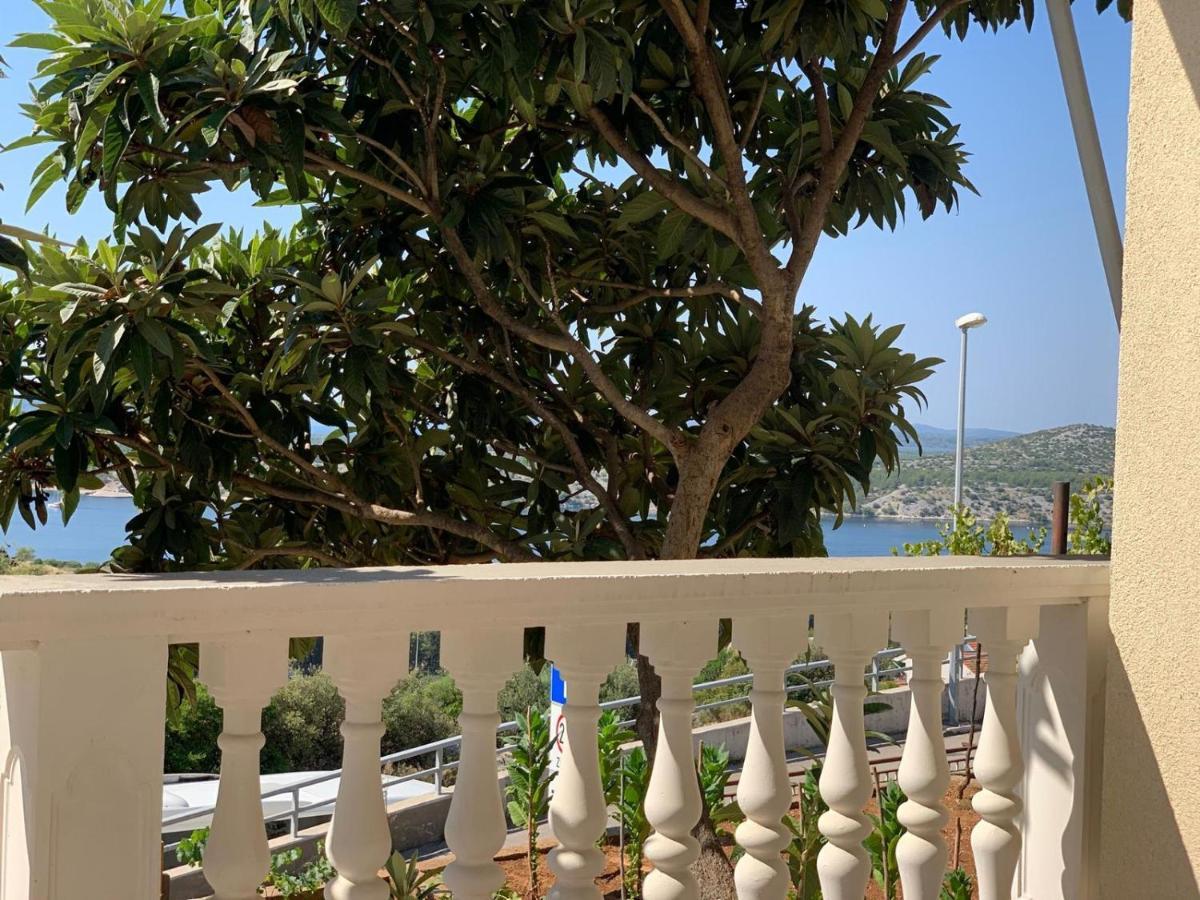 Maestral Suites Sibenik Bagian luar foto