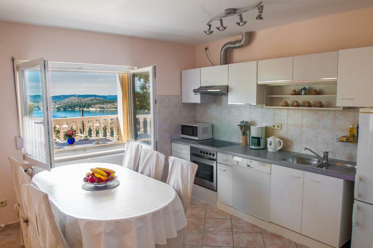 Maestral Suites Sibenik Bagian luar foto