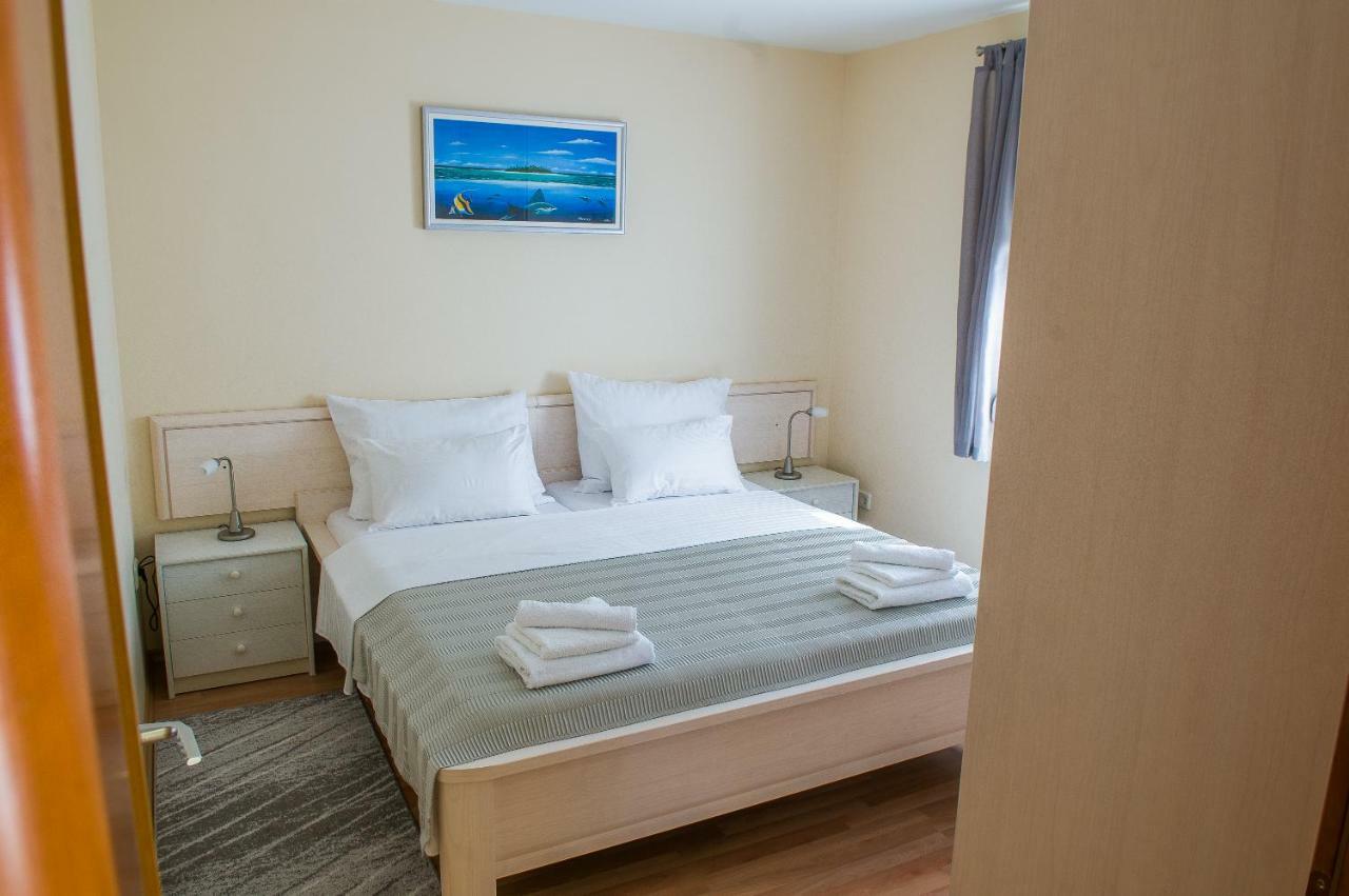 Maestral Suites Sibenik Bagian luar foto