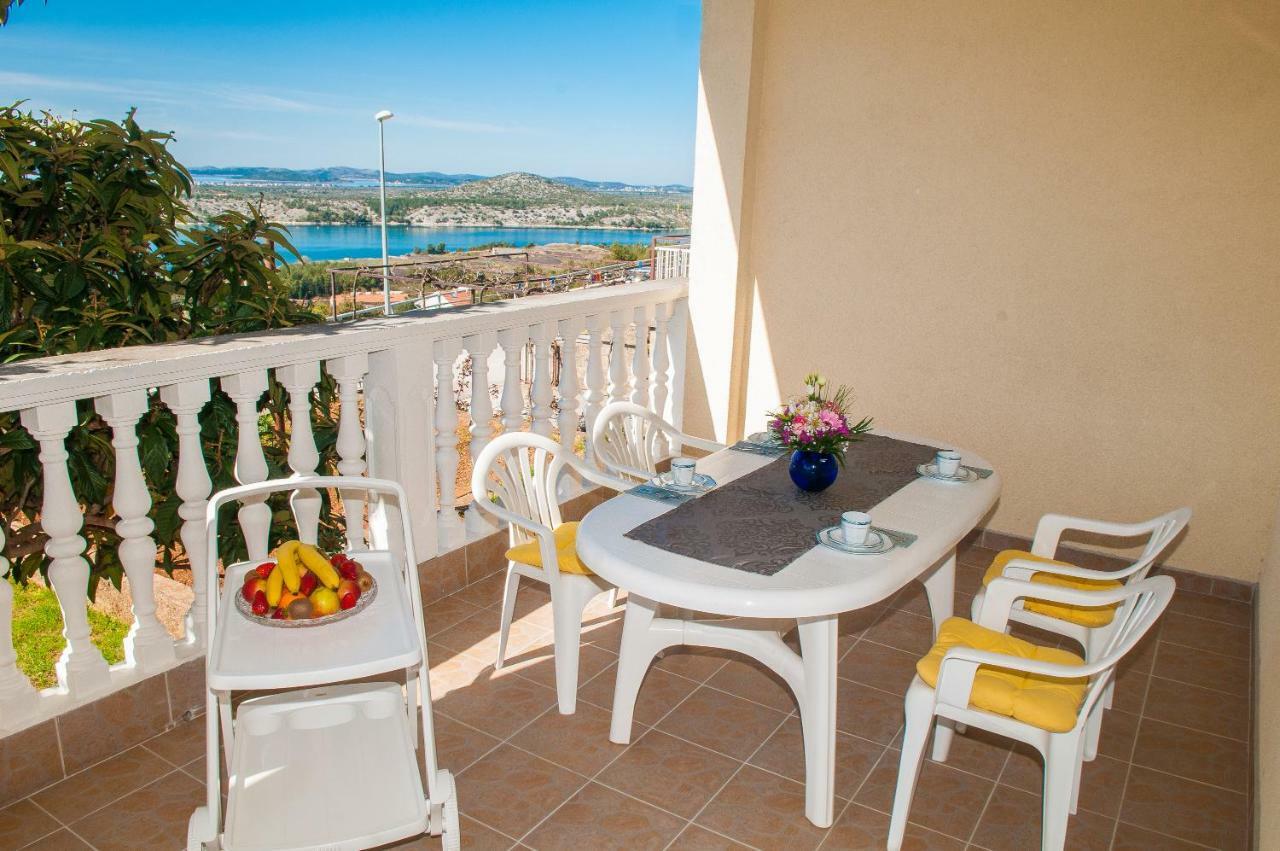 Maestral Suites Sibenik Bagian luar foto