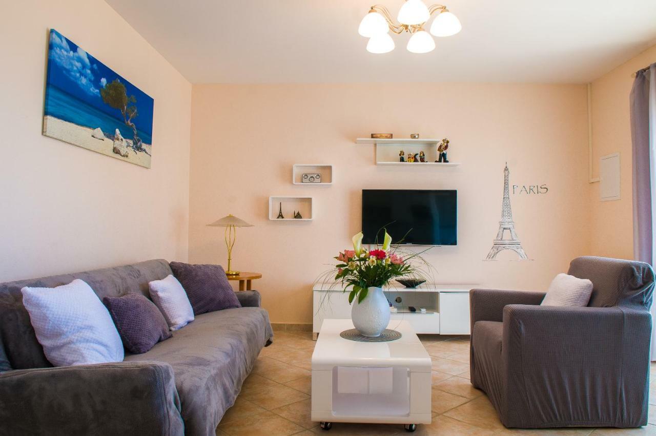 Maestral Suites Sibenik Bagian luar foto