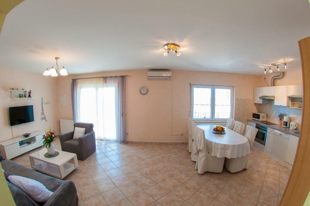 Maestral Suites Sibenik Bagian luar foto