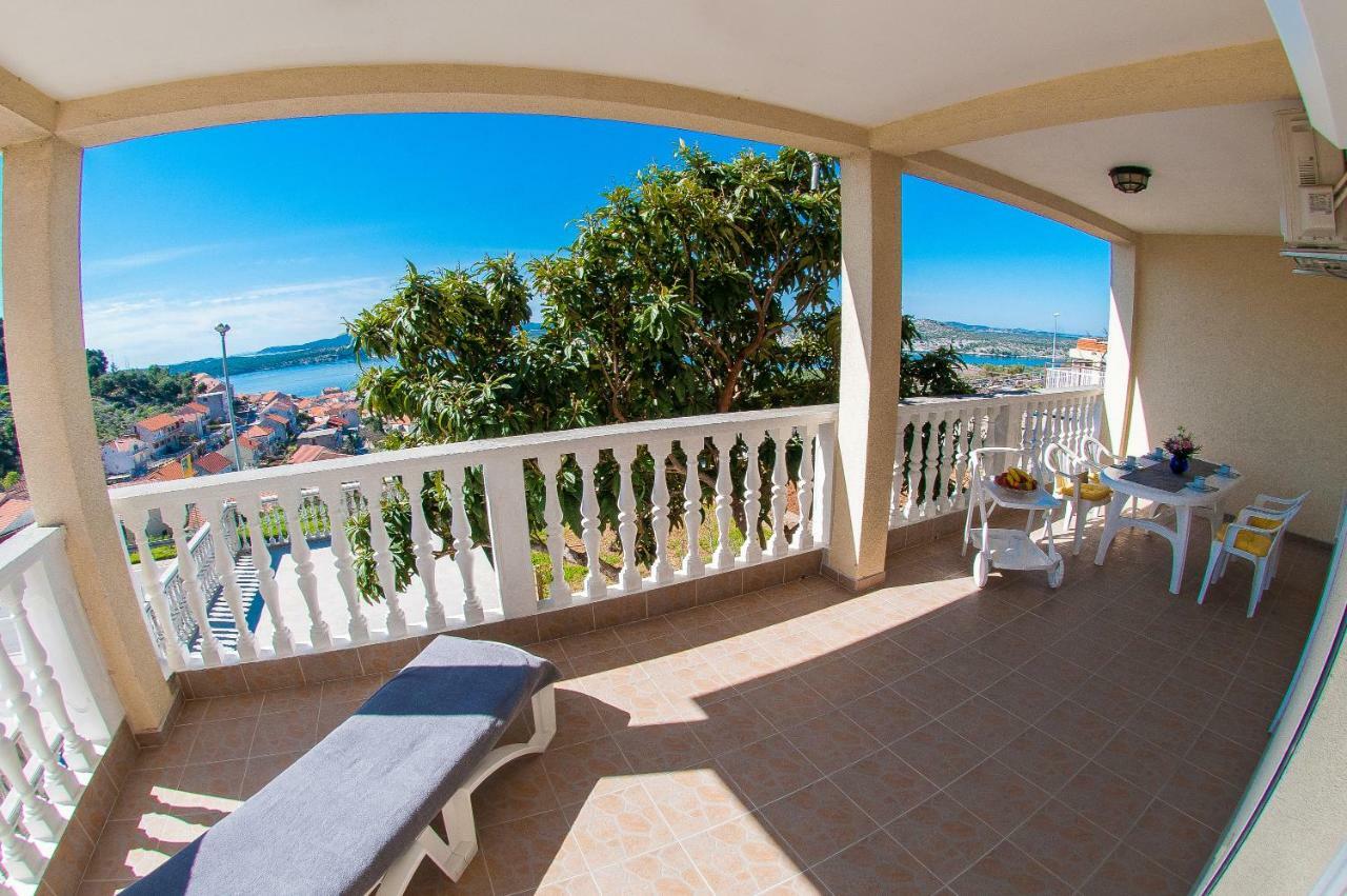 Maestral Suites Sibenik Bagian luar foto